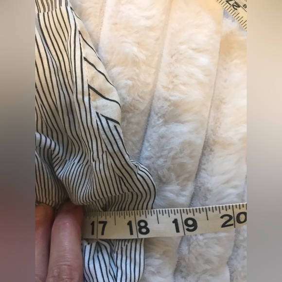 Lemlem shorts romper - Picture 9 of 11